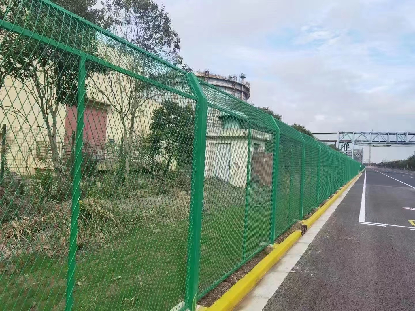 公路隔離柵焊接網片生產流程製作工藝